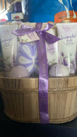 Brand New Lavender Gift Set