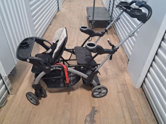 Double/triple sit n stand stroller