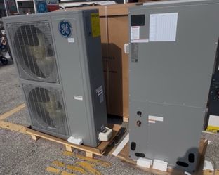 Brand new 5 Ton GE Connect Heat Pump System – complete matched package including outdoor unit + indoor air handler * Outdoor Unit (Heat Pump): AUH4860