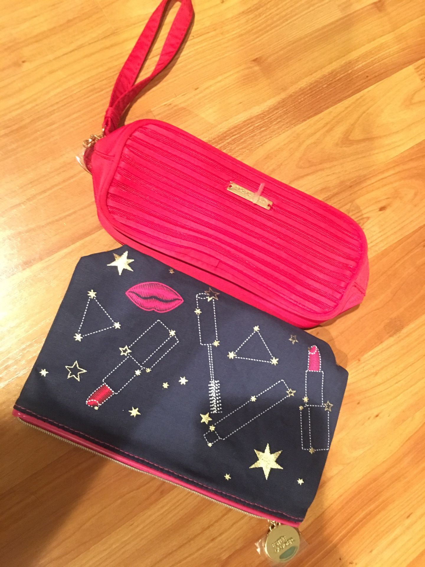 Cosmetic bag $0