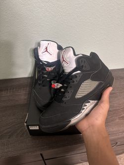 Jordan 5 Black Metallic 2016