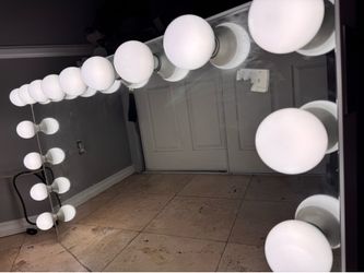 Impressions Vanity GlowPro Mirror