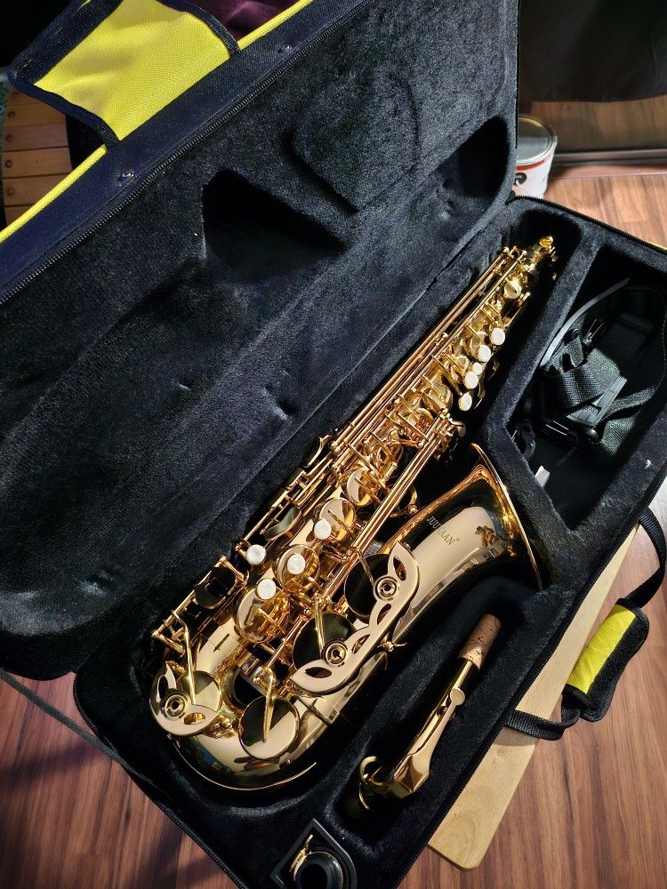 Alto Saxaphone Juuxaan