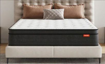 12-in Medium Queen Cooling Hybrid Memory Foam/Coil Blend Mattress