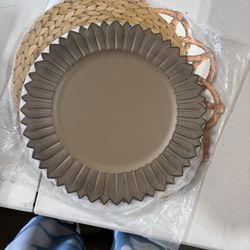 Charger Plates 13" Round Natural with Sunflower Rim - Matte Finish