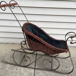 🛷Vintage Wicker & Metal Sled 🛷 