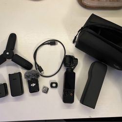 DJI Osmo Pocket 3 Creator Combo 