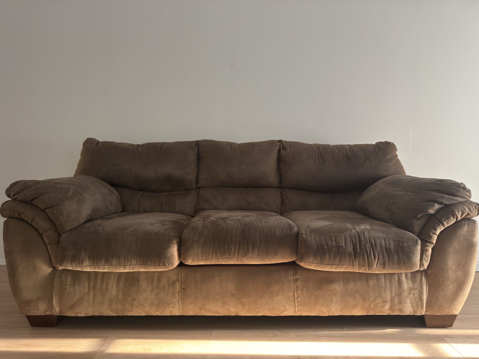 Love Seat and sofa like new