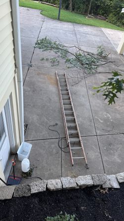 26’ fiberglass extension ladder
