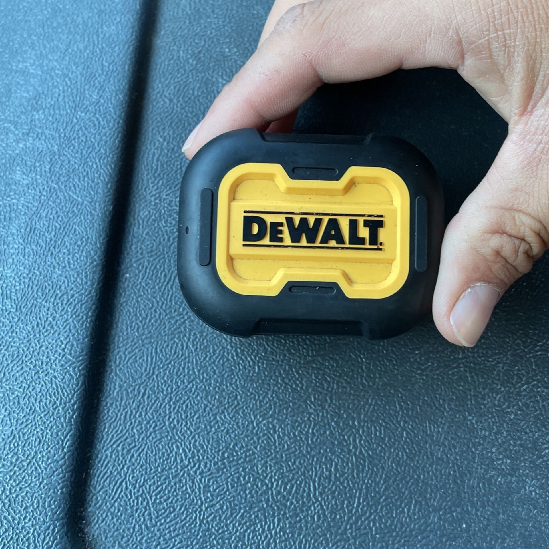 Dewalt Headphones BT