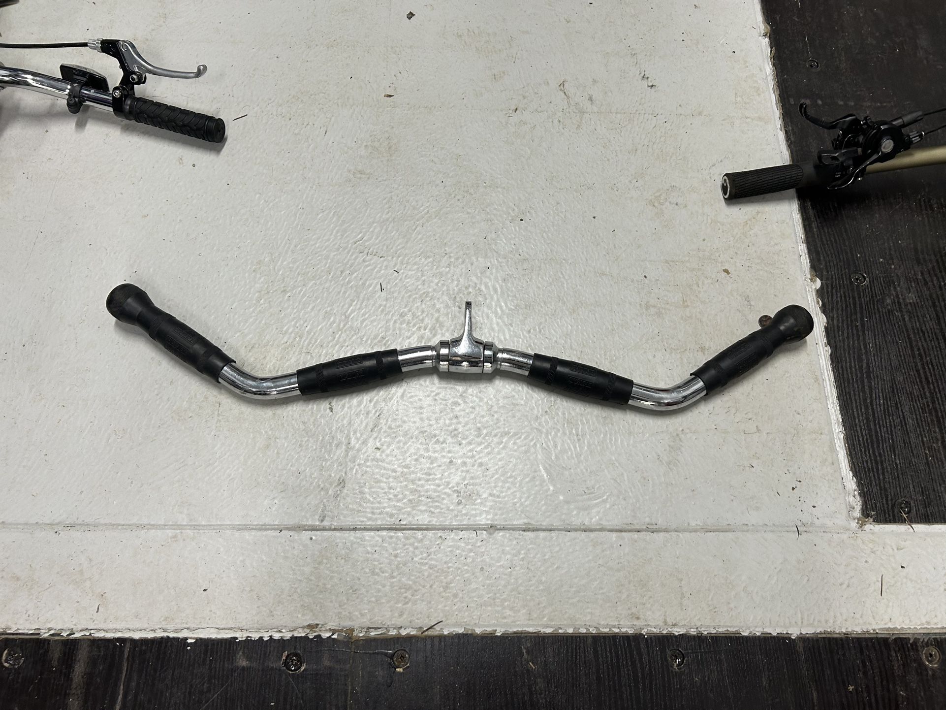 Revolving Lateral Bar