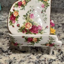 Old Country Rose Musical Piano