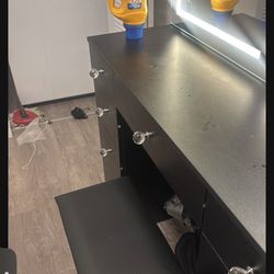 Makeup Vanity With Stool 