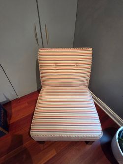Chair crate & barrel