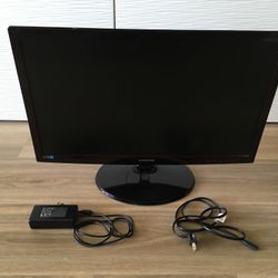 Samsung Computer 27” Monitor 1080 In it’s Original Box One Owner