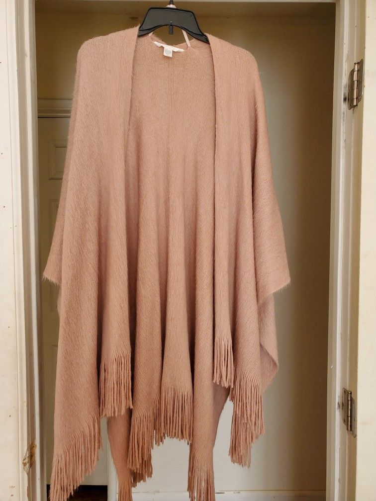 3 Women's Shawls