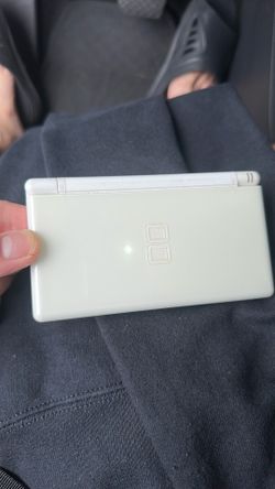 Nintendo DS Lite White Perfect Condition Bright White Screens