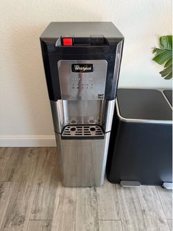 Water dispenser - Whirlpool