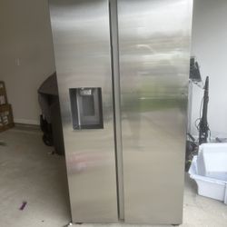 Samsung Side By Side Refrigerator And Freezer