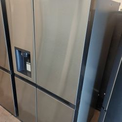 LG 27cu.ft Side-By-Side Refrigerator