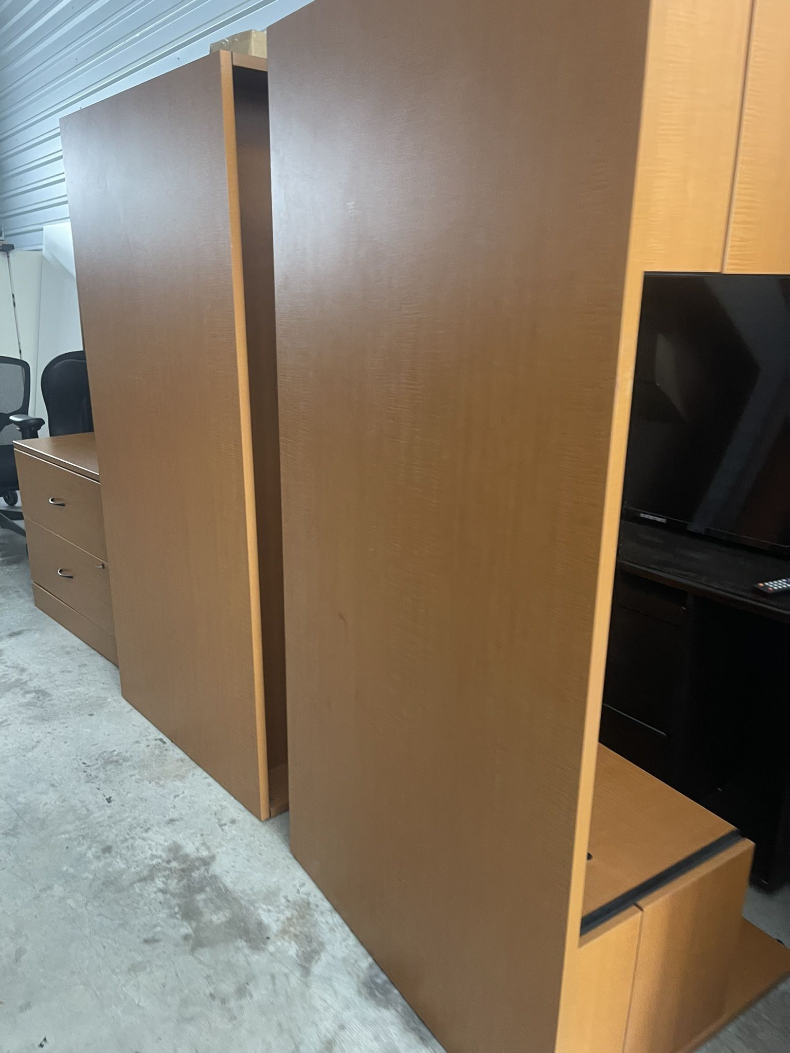 2 Desk With Key And File Cabinet