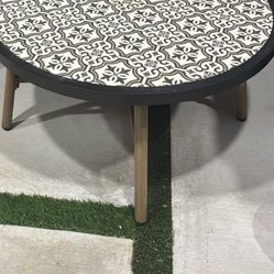 Outdoor Cocktail Table