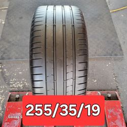 255/35/19