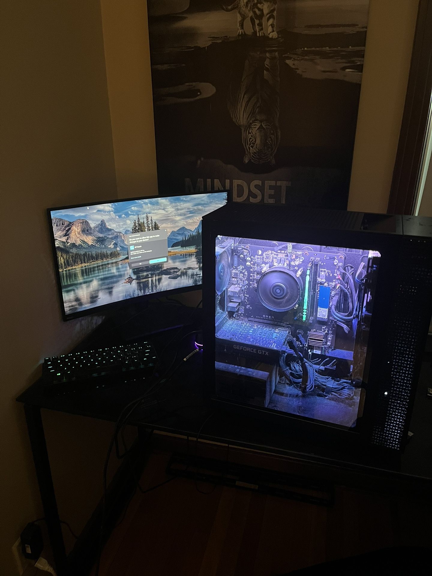 HP Omen 30L 1TB PC Desktop (Includes Razor Keyboard & Steel Series Mouse)