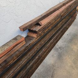 Reclaimed Red Wood Planks
