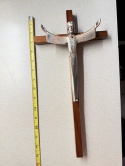 Vintage Religious Pewter Cross Corpus Jesus Christ Wall Art Crucifix On Solid Wood Cross