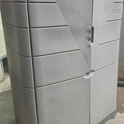 Rubbermaid Storage Shed