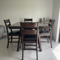 Dining table set with 4 chairs