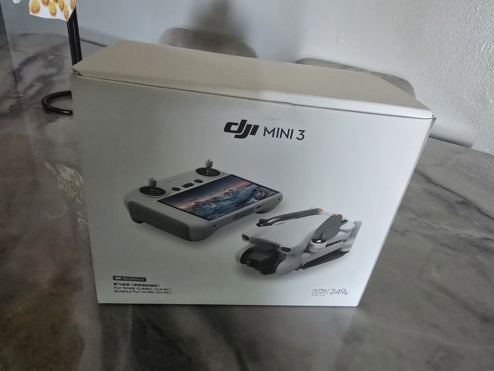 NEW DJI MINI 3 FLY COMBO