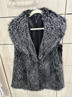 Sleeveless Fir Coat