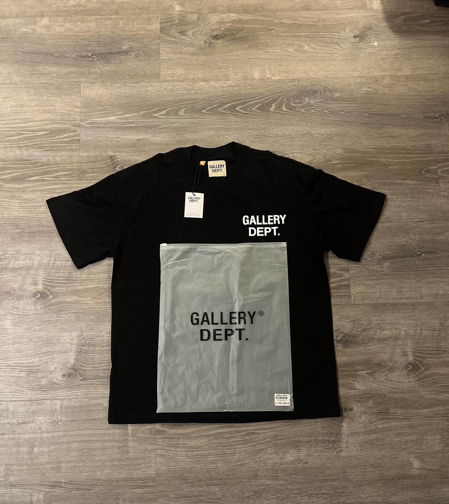 ✅Black Gallery Dept Size medium✅