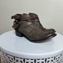Freebird steve madden sale sale