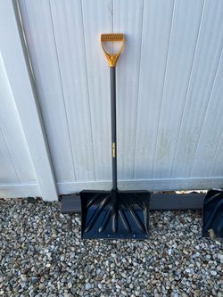 True Temper Snow Shovel