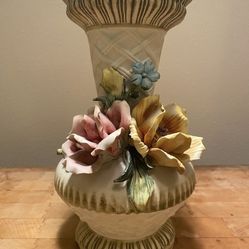 Capodimonte VINTAGE Made In Italy Vase 