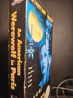 An American werewolf in Paris Vhs