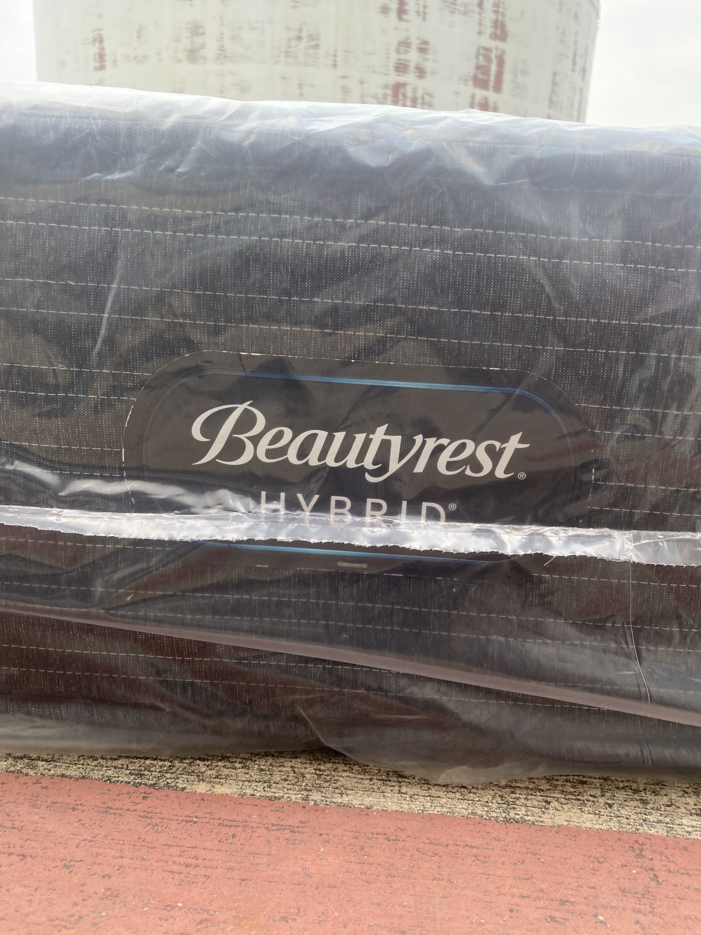 Overstock Display King Hybrid Plushtop Mattress for Sale in San Antonio