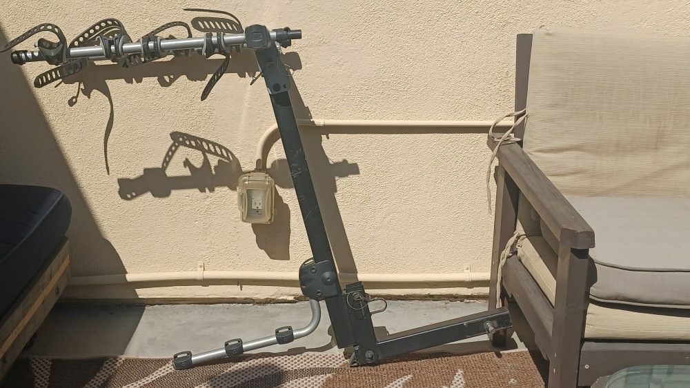 Thule Expressway Bike Rack