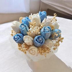 Handcrafted  16 Tulips Candles Bouquet 