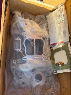 Brand new edelbrock performer 318-360 Chrysler
