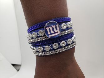 Newyork giants wrap bracelet with sunglasses