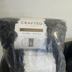 Arctic Twist yarn (super bulky #6)