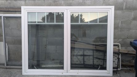 White Vinyl Double Panel Window with Transom
