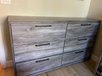 Dresser and Queen Bed