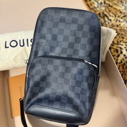 Louis Vuitton Avenue Sling Bag
