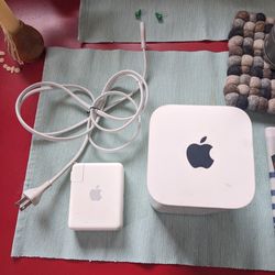 Apple Airport Extreme With Express Router