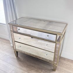 3 DRAWER DRESSER 